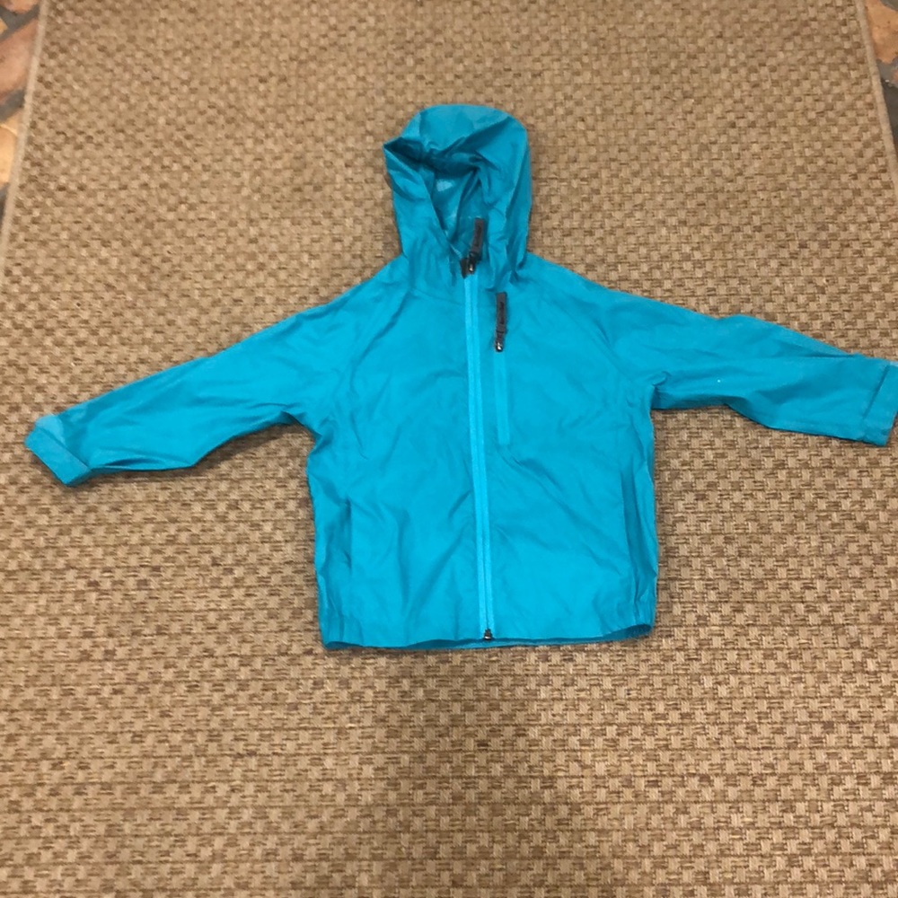 Simple blue/green rain shell. Size 4-5